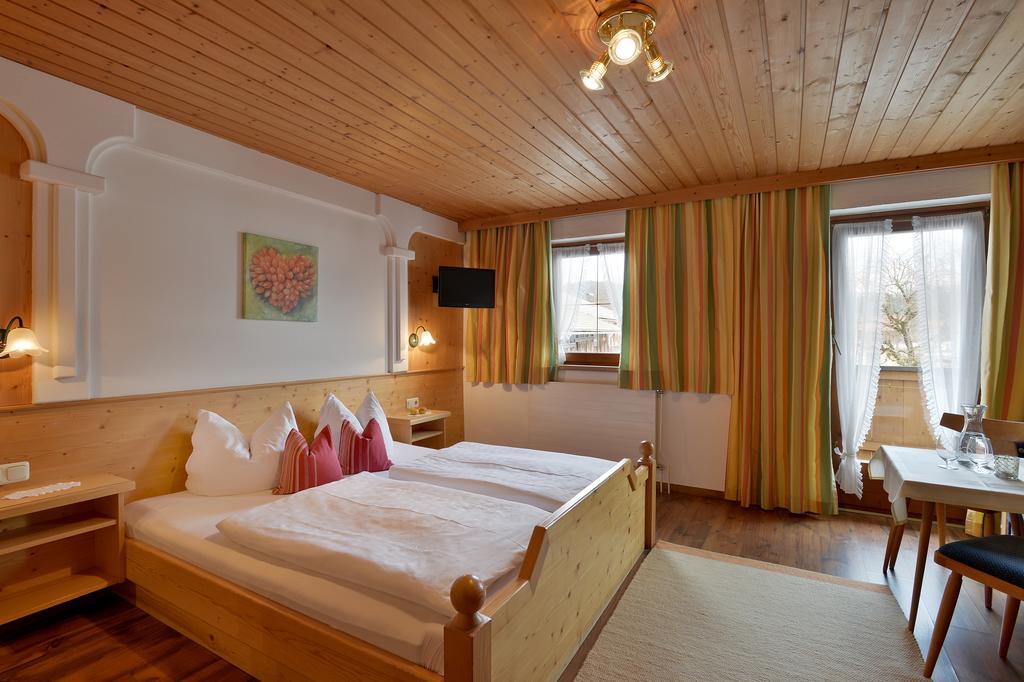 施密特小屋旅馆 Kössen 客房 照片