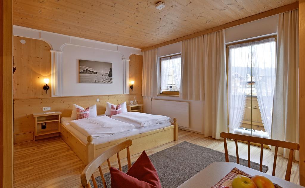 施密特小屋旅馆 Kössen 客房 照片